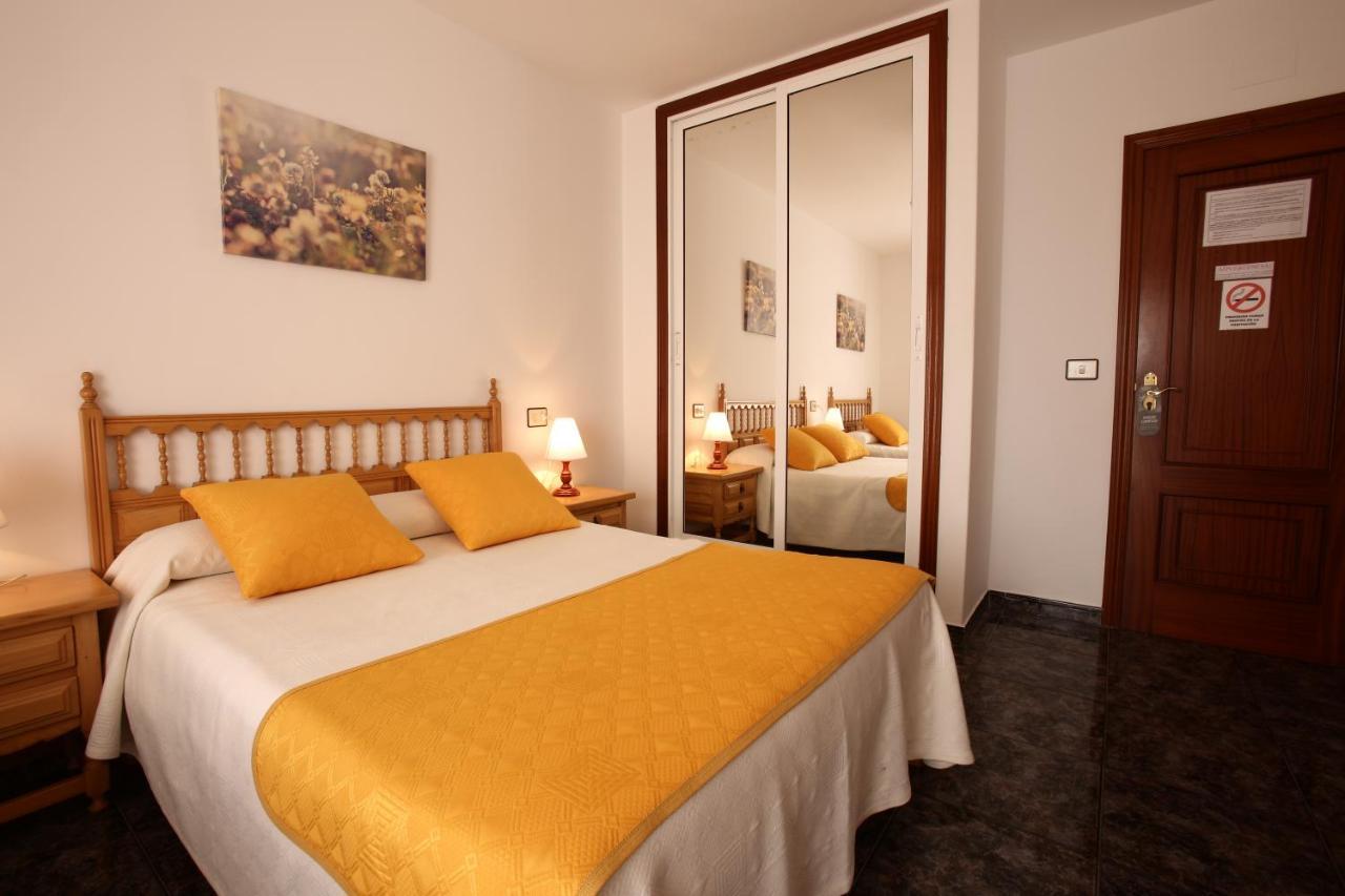 Hostal San Roque ポルトノボ エクステリア 写真