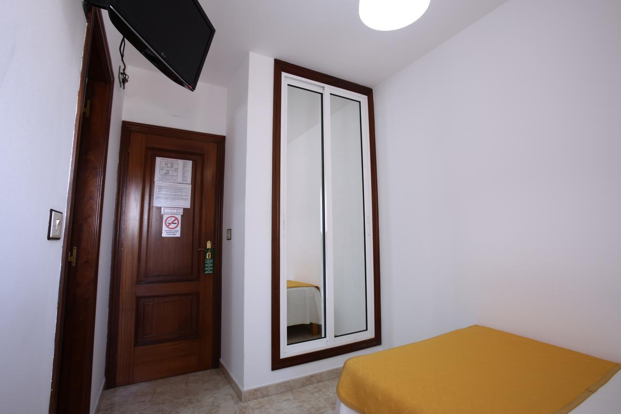 Hostal San Roque ポルトノボ エクステリア 写真