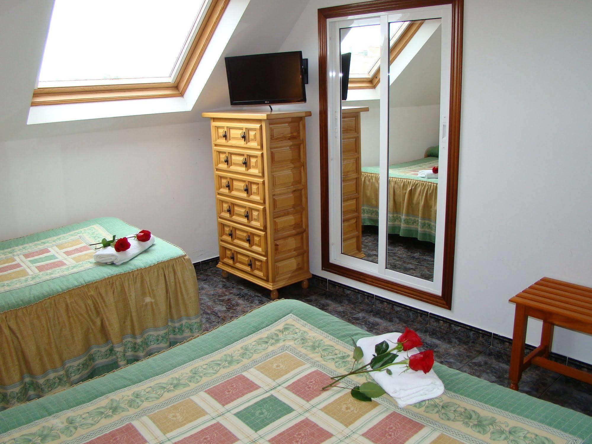 Hostal San Roque ポルトノボ エクステリア 写真