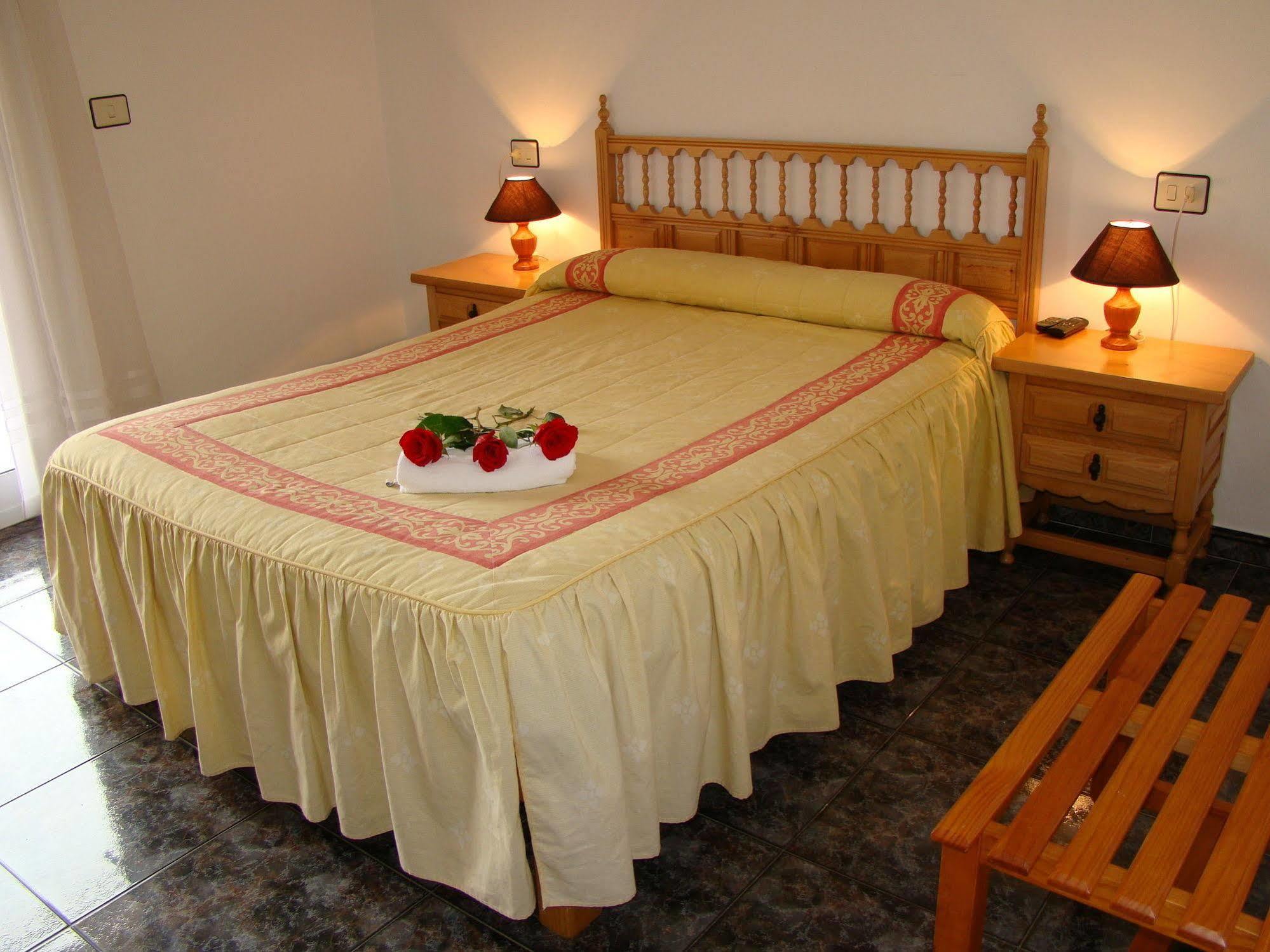 Hostal San Roque ポルトノボ エクステリア 写真