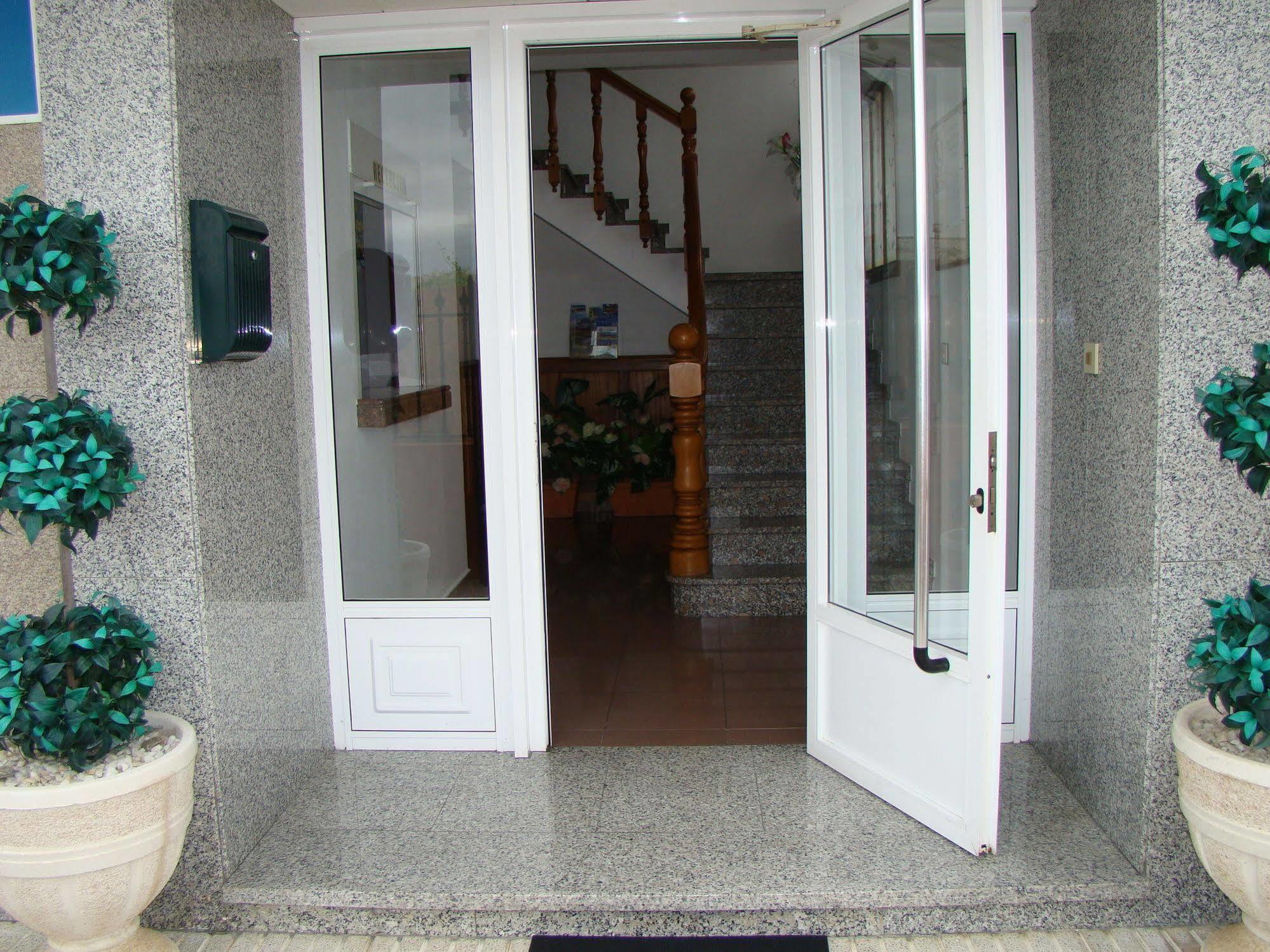 Hostal San Roque ポルトノボ エクステリア 写真
